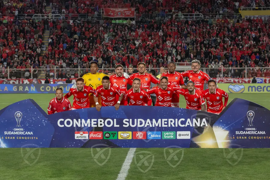 Cienciano · formación durante cienciano montevideo city torque en Cusco, 2026-09-10. Fotografía XSPM.