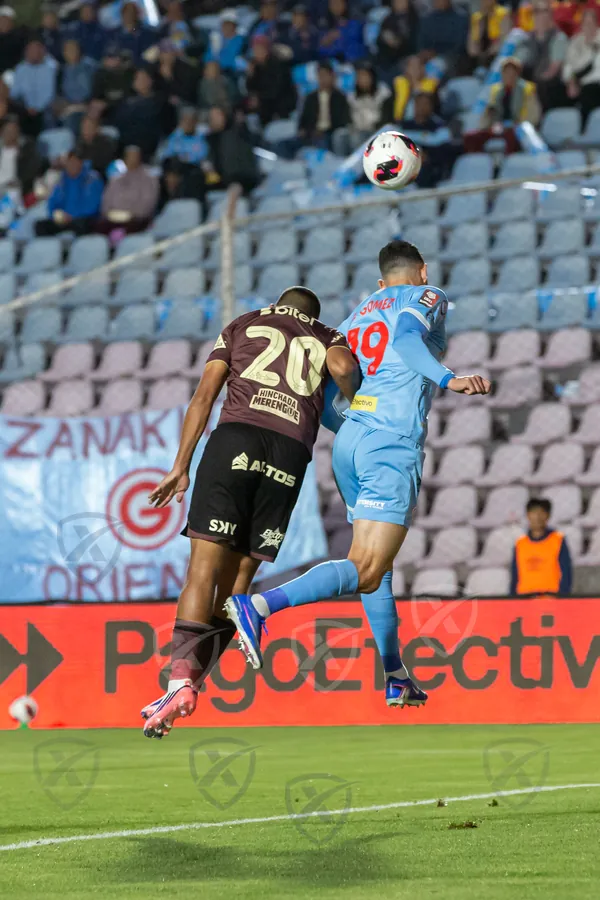 Disputa durante deportivo garcilaso universitario en Cusco, 2026-09-19. Fotografía XSPM.