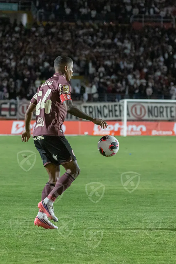 El rival durante deportivo garcilaso universitario en Cusco, 2026-09-19. Fotografía XSPM.