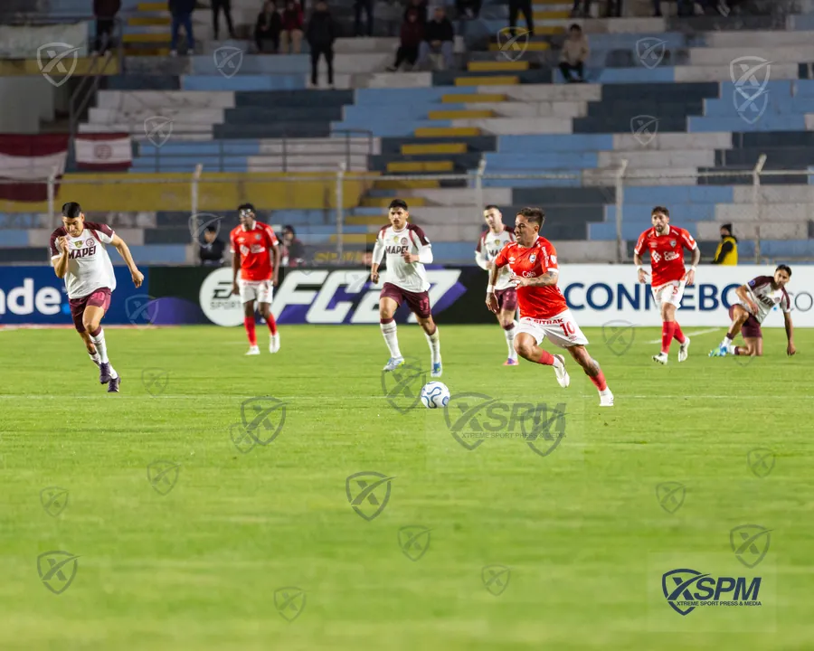 Conducción ofensiva durante CONMEBOL Sudamericana 2026.